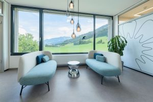 Warteraum Zahnarztpraxis im Quartier am Brandgut in Wattens, HSC-Baumanament